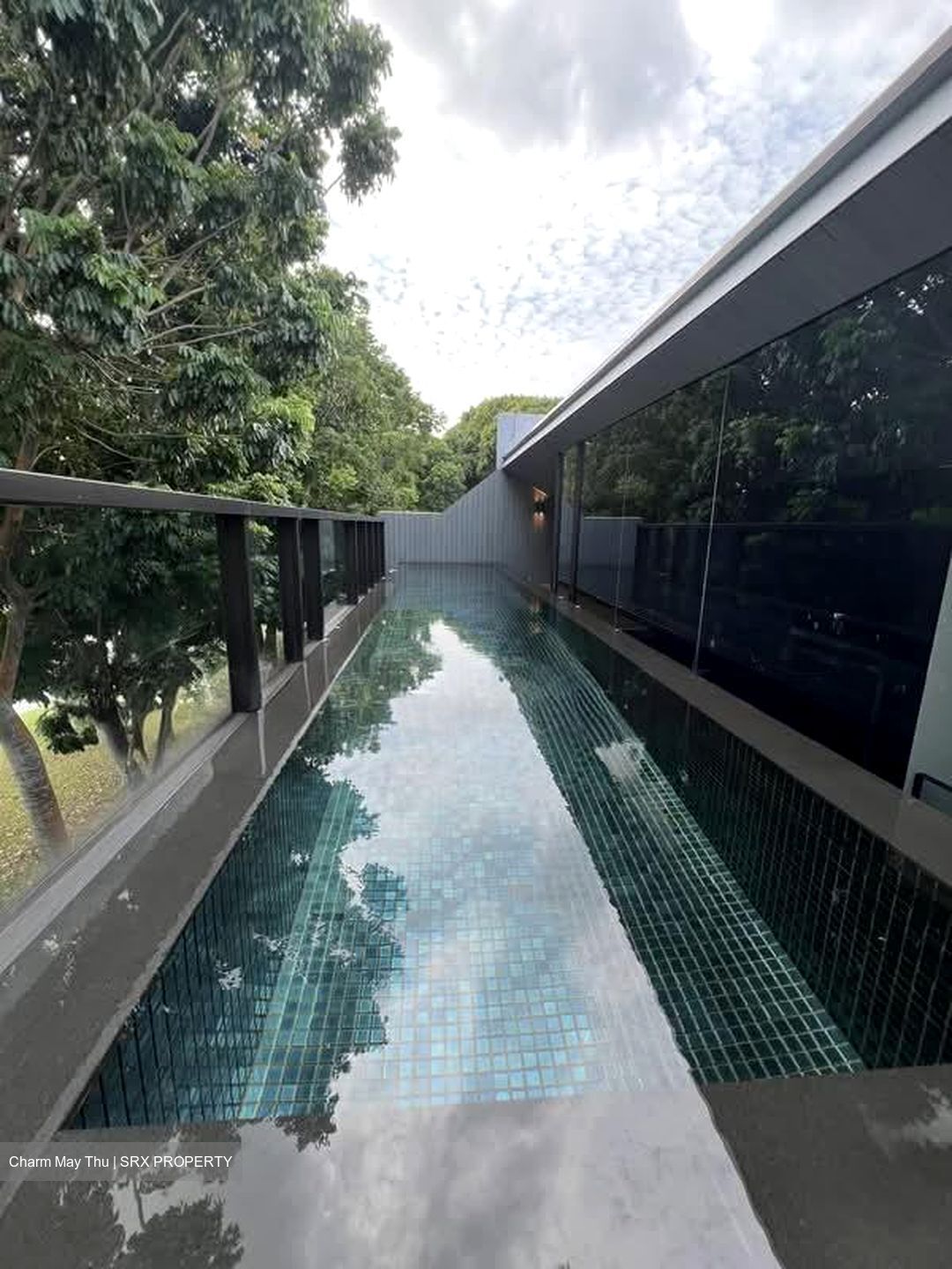 Cove Drive (D4), Terrace #585533391